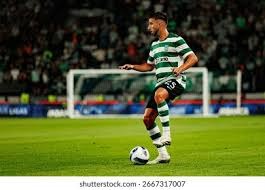 罗马诺：利物浦后卫夸安萨已被纽卡列入夏季引援名单中